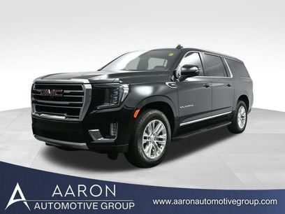 Used 2024 GMC Yukon XL SLT w/ SLT Luxury Package