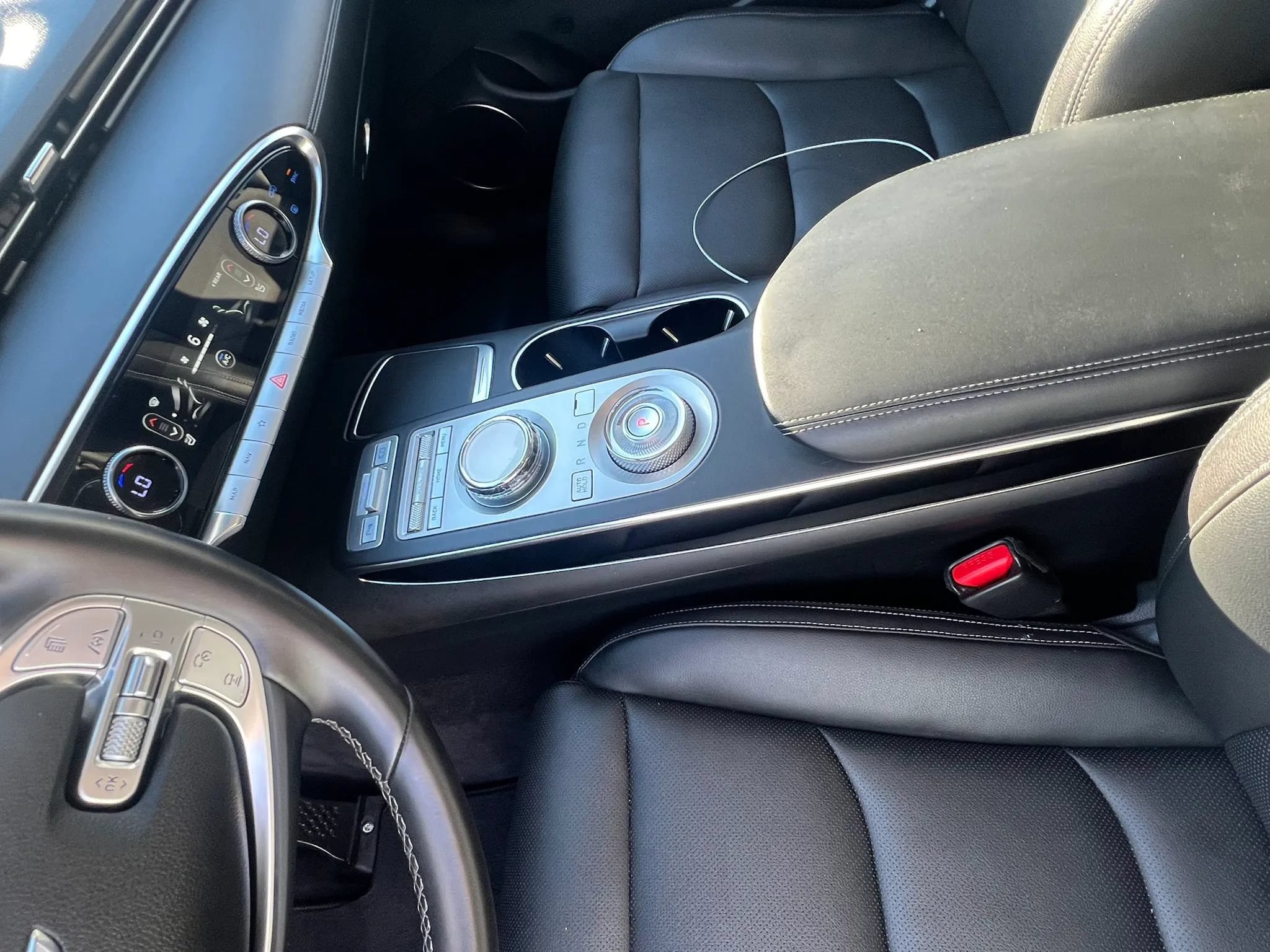 Used 2025 Genesis GV70 2.5T AWD/4WD image 20