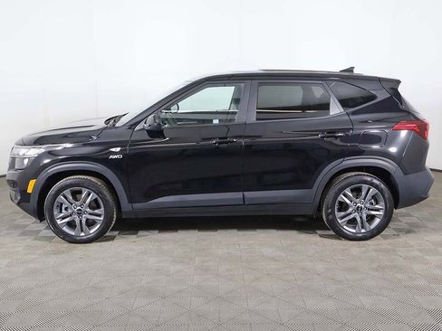 Used 2023 Kia Seltos LX image 15