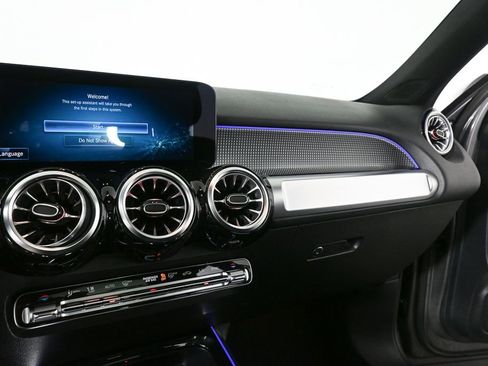 Certified 2022 Mercedes-Benz GLB 250 image 13