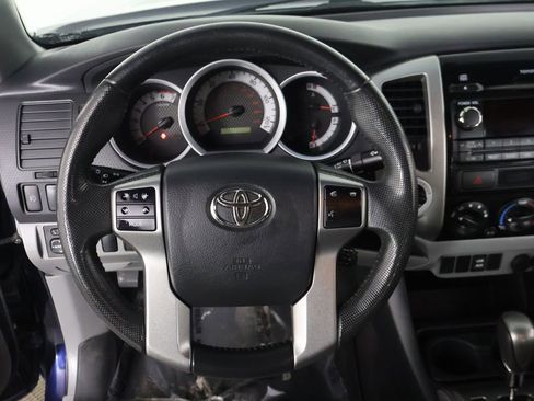 Used 2012 Toyota Tacoma 4x4 Access Cab V6 w/ SR5 Pkg image 26