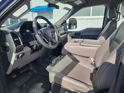 Used 2019 Ford F250 XL w/ Power Equipment Group image 8