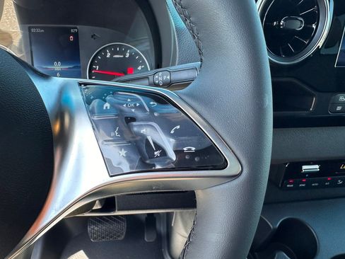 Used 2025 Mercedes-Benz Sprinter 2500 image 14