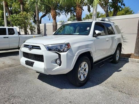 Used 2020 Toyota 4Runner SR5 Premium w/ Moonroof Package image 3