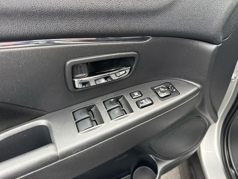 Used 2024 Mitsubishi Outlander Sport ES AWD/4WD image 10