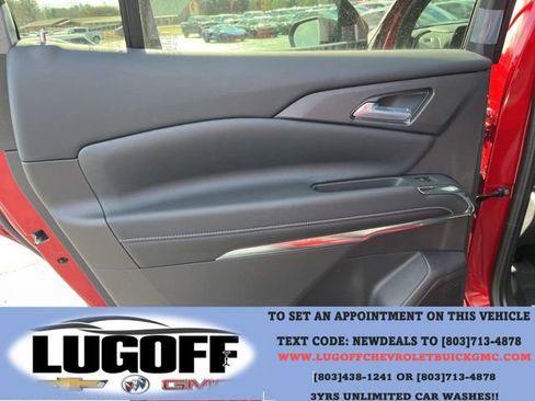 New 2026 Chevrolet Traverse LT w/ Midnight/Sport Edition FWD image 9