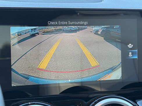 Certified 2022 Mercedes-Benz GLA 250 4MATIC image 26