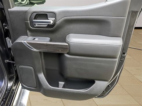 Used 2019 Chevrolet Silverado 1500 LTZ image 23