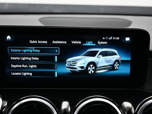 Used 2022 Mercedes-Benz GLB 250 w/ Premium Package Lite image 32