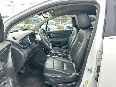 Used 2018 Buick Encore Essence image 13