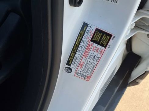 Used 2022 Nissan Kicks SR w/ Premium Package image 30