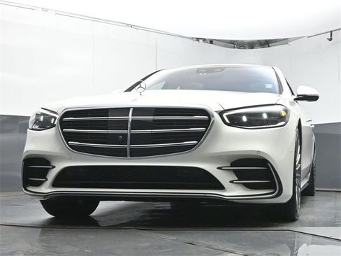 Used 2021 Mercedes-Benz S 580 4MATIC Sedan image 32