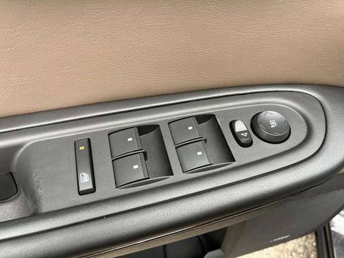 Used 2014 GMC Acadia SLT image 22