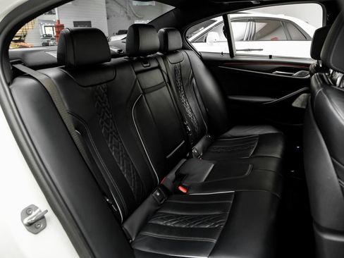 Used 2021 BMW M550i xDrive w/ Executive Package AWD/4WD image 37