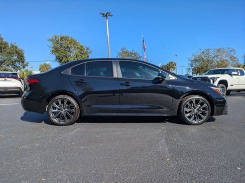 New 2026 Toyota Corolla SE image 3