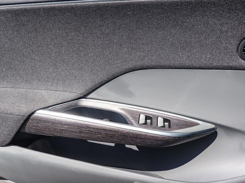 Used 2025 Lucid Air Touring AWD/4WD image 21