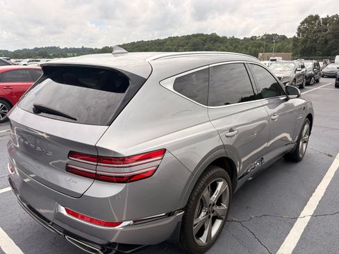 Used 2024 Genesis GV80 2.5T w/ Prestige Package AWD/4WD image 3