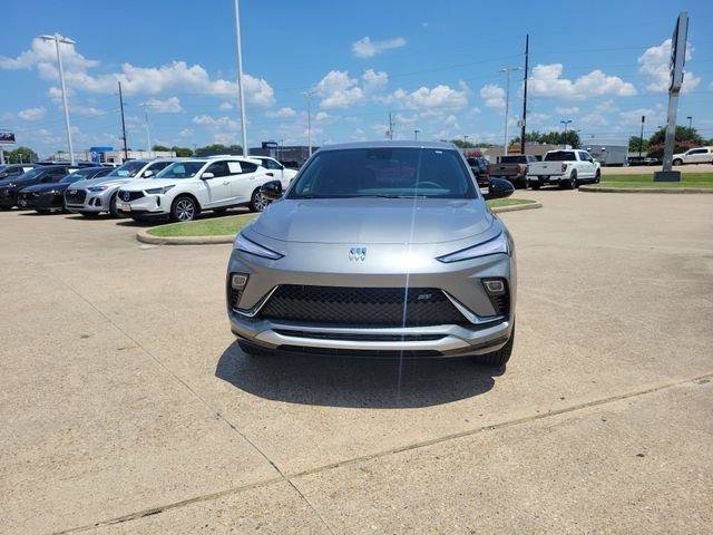 New 2026 Buick Envista Sport Touring w/ Convenience I Package FWD image 2
