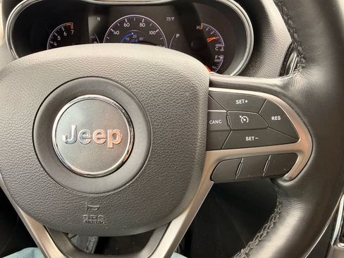Used 2020 Jeep Grand Cherokee Limited AWD/4WD image 20