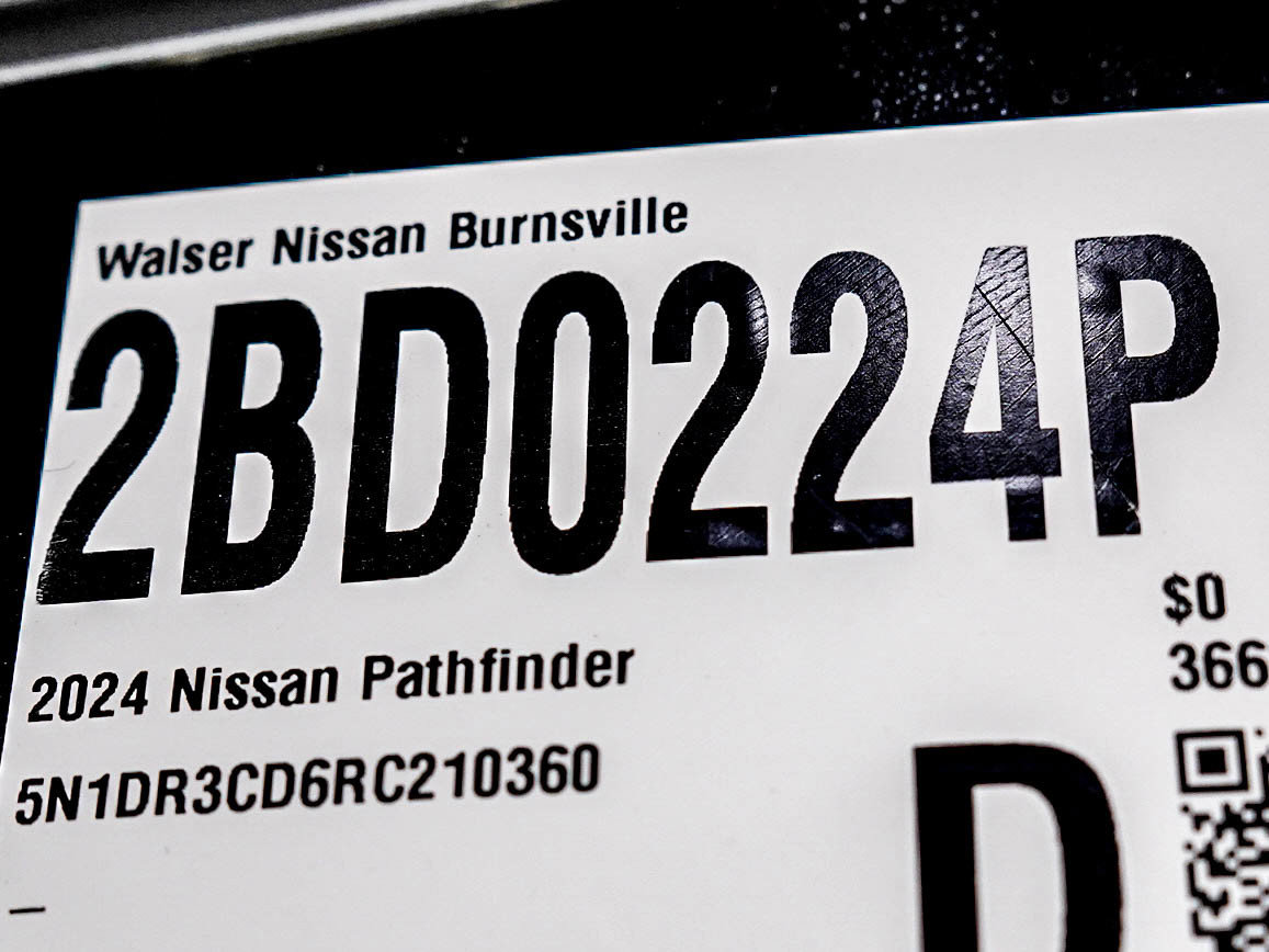 Used 2024 Nissan Pathfinder SL w/ SL Premium Package AWD/4WD image 30