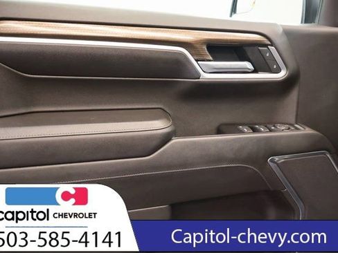 Used 2022 Chevrolet Silverado 1500 RST AWD/4WD image 10