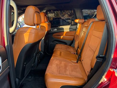 Used 2018 Jeep Grand Cherokee SRT image 18