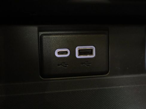 Used 2023 Chevrolet Tahoe High Country w/ Premium Package 2 image 35