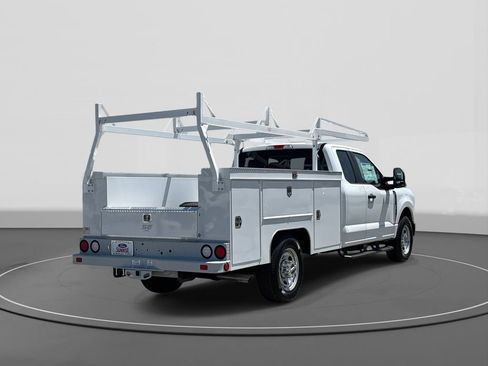 New 2025 Ford F350 XL w/ XL Chrome Package image 5