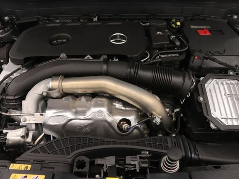 New 2026 Mercedes-Benz GLB 250 image 9