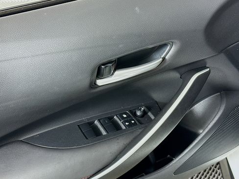 Certified 2023 Toyota Corolla SE image 18