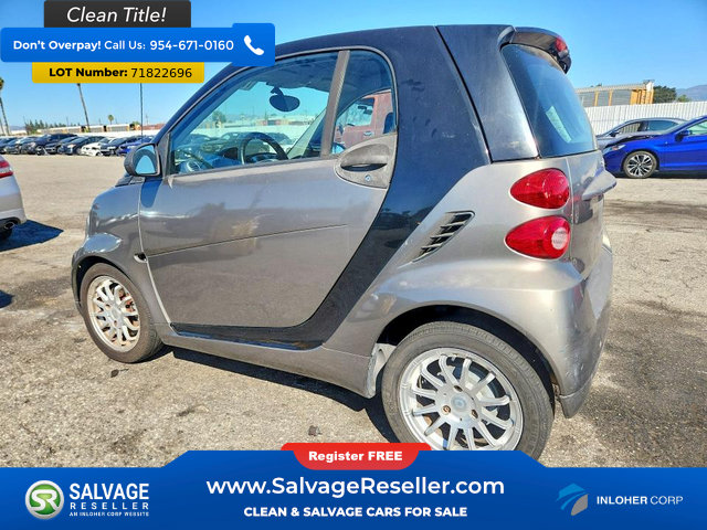 Used 2011 smart fortwo Coupe RWD image 3