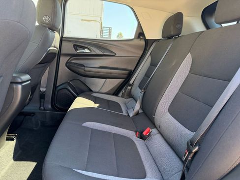 Used 2025 Chevrolet TrailBlazer LT image 23