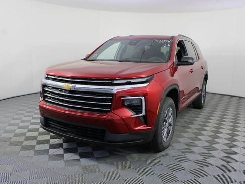 New 2026 Chevrolet Traverse LT w/ LPO, Floor Liner Package FWD image 22