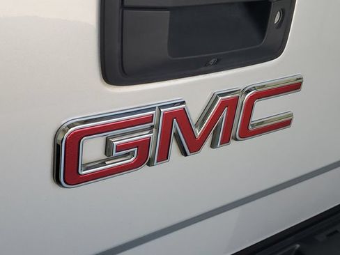 Used 2018 GMC Sierra 1500 SLT AWD/4WD image 9