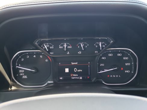 Used 2021 GMC Sierra 1500 AT4 w/ AT4 Value Package AWD/4WD image 17