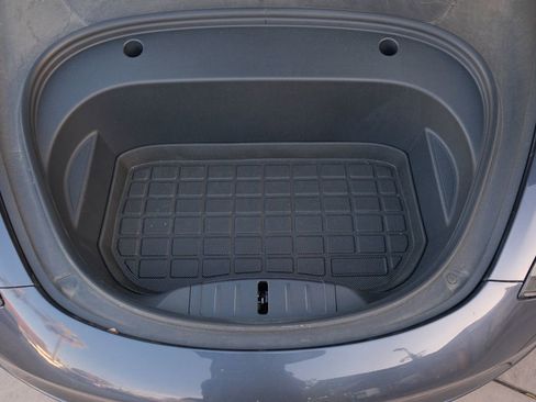 Used 2023 Tesla Model 3 Standard Range RWD image 37