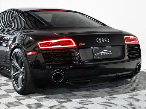 Used 2014 Audi R8 V8 image 22