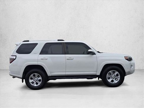 Used 2022 Toyota 4Runner SR5 image 4