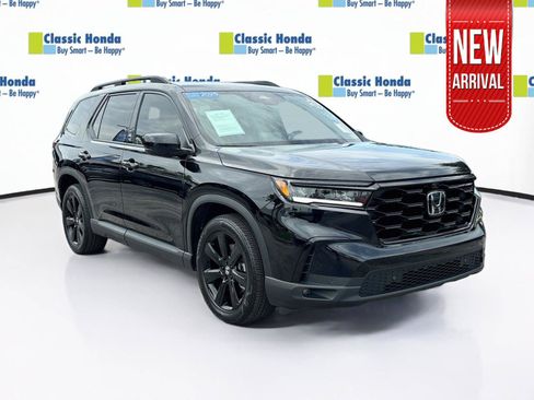 Certified 2025 Honda Pilot Black Edition image 1