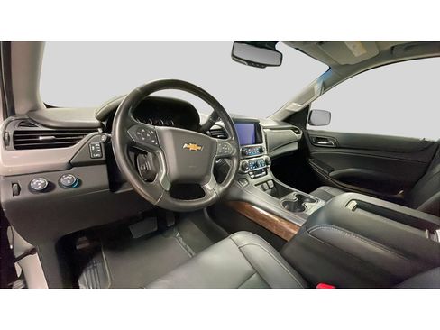 Used 2018 Chevrolet Suburban LT AWD/4WD image 11