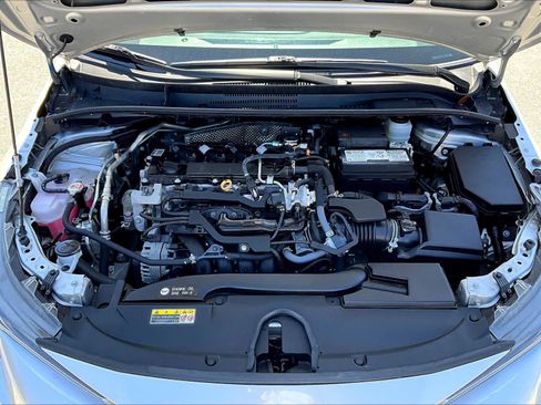 Used 2025 Toyota Corolla LE FWD image 30