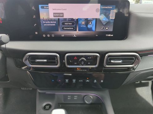 New 2026 Nissan Sentra SR w/ Floor Mat Package FWD image 30