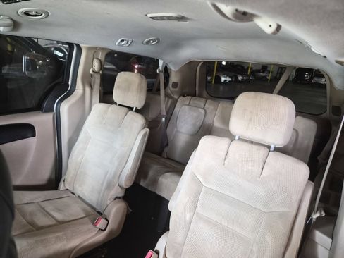 Used 2014 Dodge Grand Caravan SE w/ Quick Order Package 29E SE FWD image 8