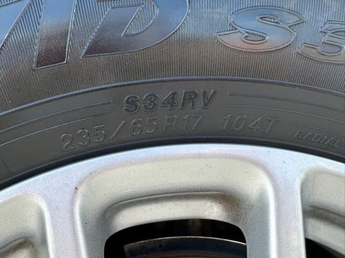 Used 2024 Chrysler Pacifica Touring-L FWD image 33