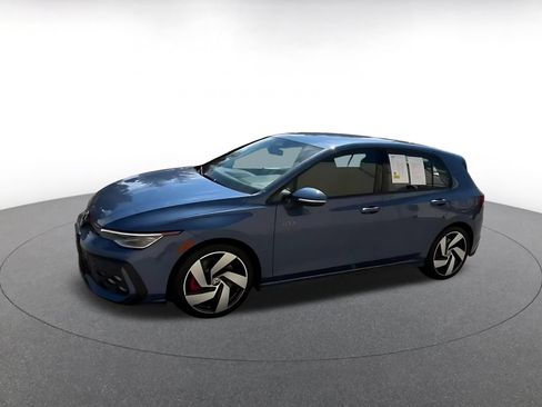 Used 2026 Volkswagen Golf S FWD image 6