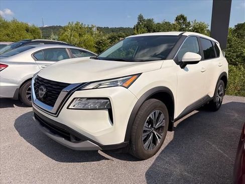 Used 2023 Nissan Rogue SV AWD/4WD image 2