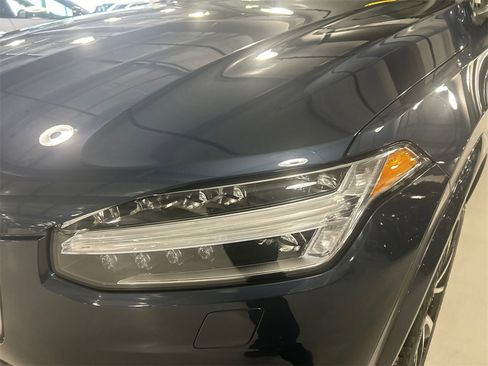 Certified 2024 Volvo XC90 B6 Plus image 7