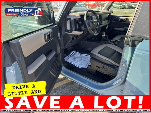 Used 2023 Ford Bronco Wildtrak image 15