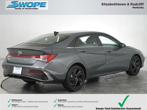 New 2026 Hyundai Elantra SEL Sport Premium image 3