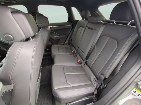 Used 2021 Audi Q3 2.0T Premium Plus AWD/4WD image 10